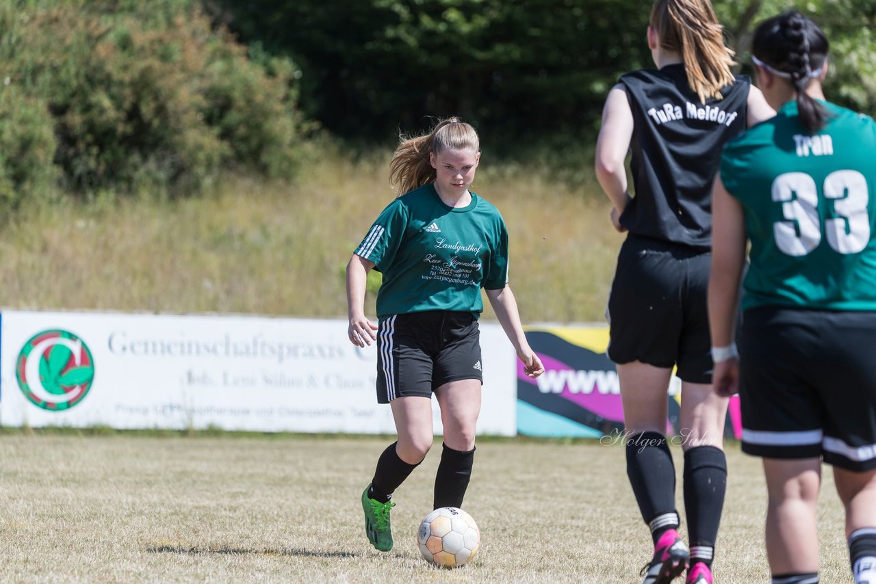 Bild 103 - wBJ TuRa Meldorf/Buesum - JFV Luebeck : Ergebnis: 1:0